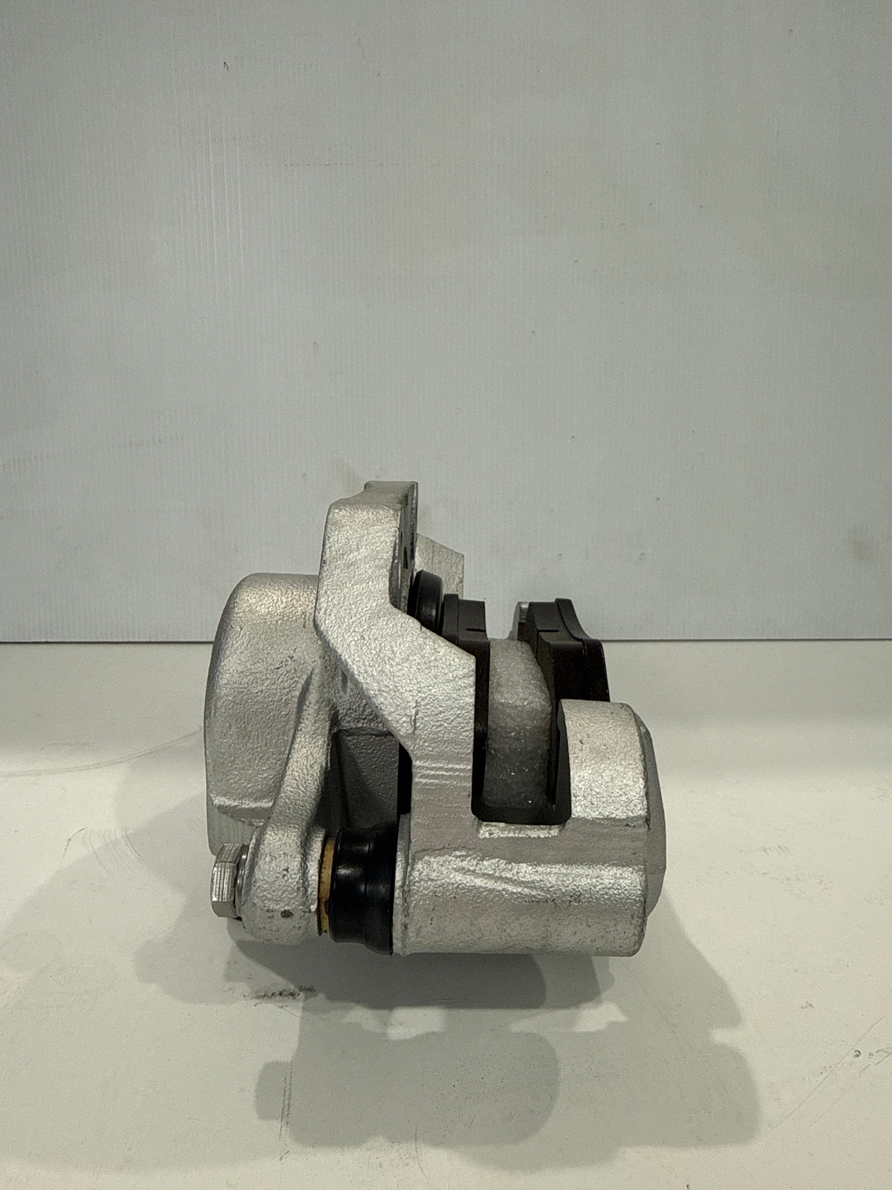 Hydraulic Brake Caliper - 993481